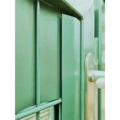 MAZUfix Sichtschutz-Klemmleisten Set 4-teilig mit 14 Klemmböcken – passend für Doppelstabzaun 8-6-8 mm & Torflügel | moosgrün RAL 6005 | bis 2000 mm Höhe